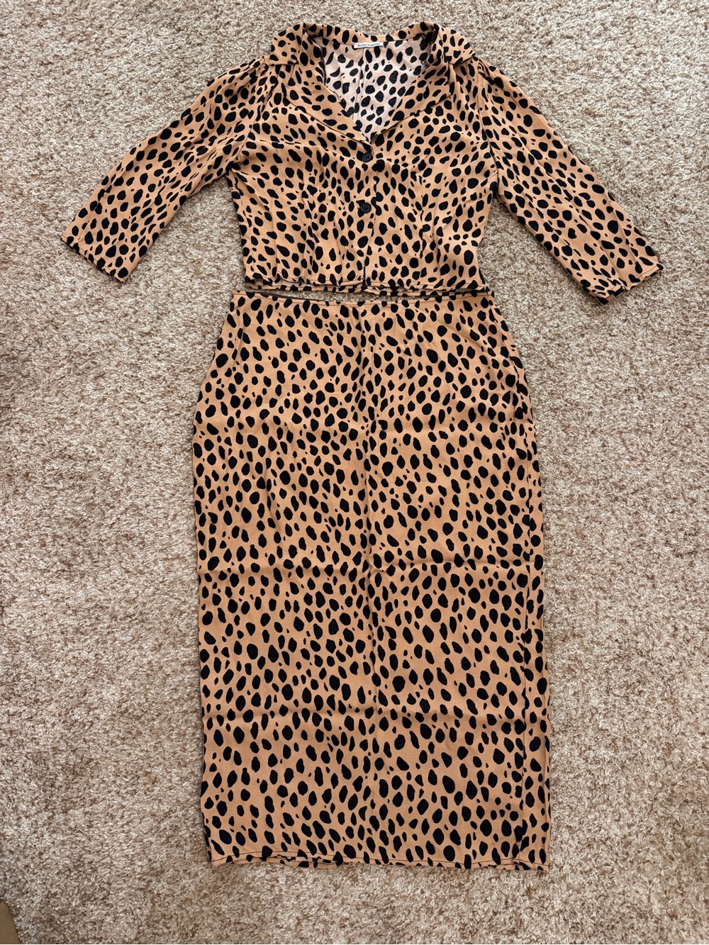 Reformation Sera Bobcat Two Piece Set Top & Skirt Size 10 Leopard Cheetah